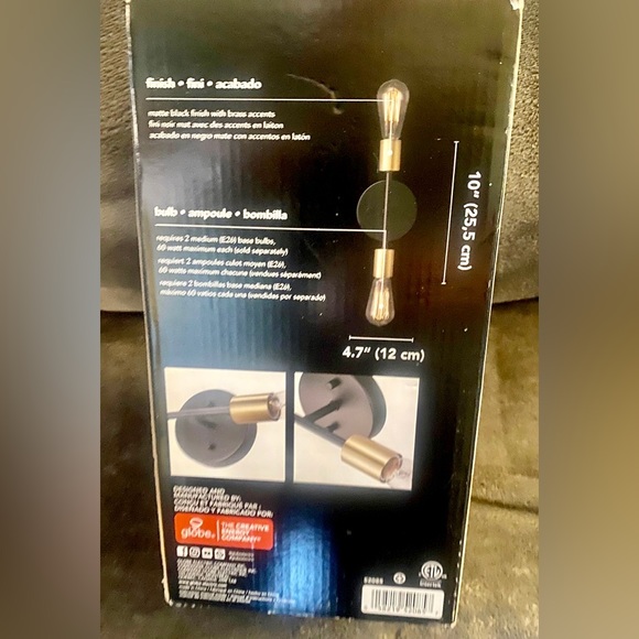 Light fixture - Picture 4 of 8